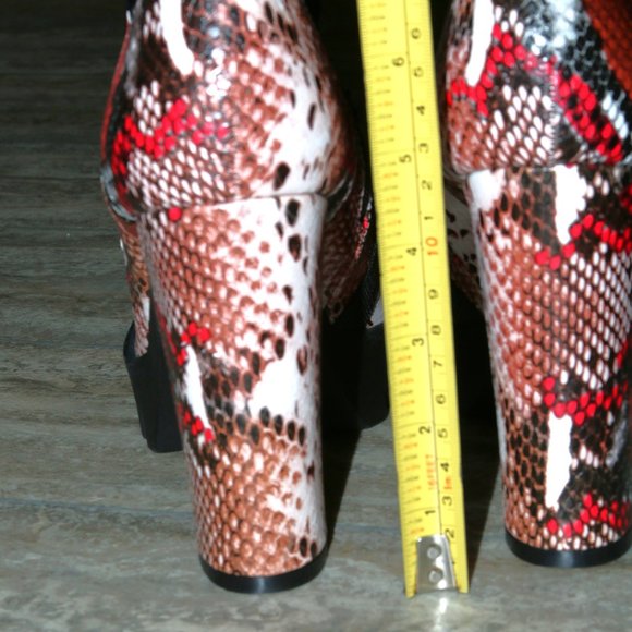 SHOE REPUBLIC LA SNAKE SKIN LOOK BOOTS CHUNKY SOLE w/ CLIP STRAP _ SIZE 10 - Picture 7 of 9